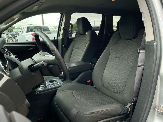 2011 Chevrolet Traverse LT w/1LT