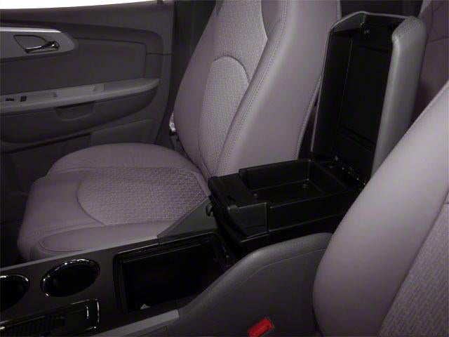 2011 Chevrolet Traverse LT w/1LT