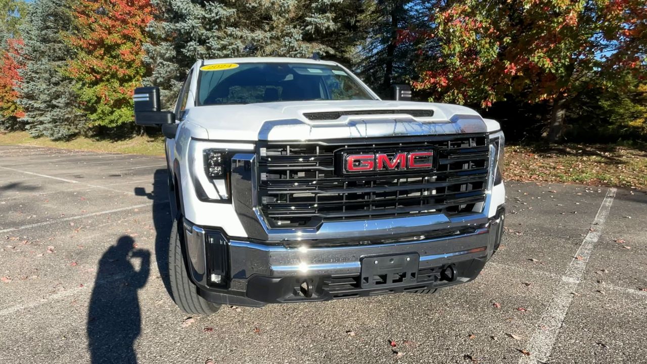 2024 GMC Sierra 2500 HD Pro