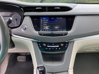 2022 Cadillac XT5 Premium Luxury