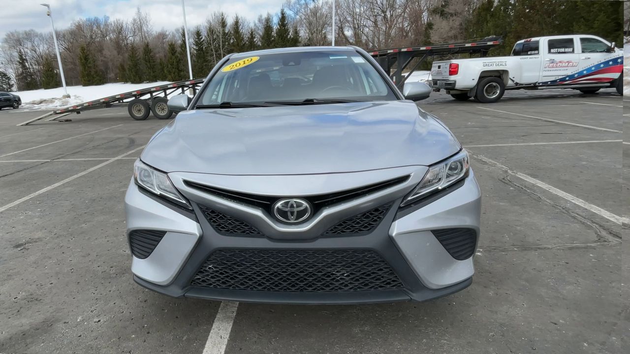 2019 Toyota Camry SE