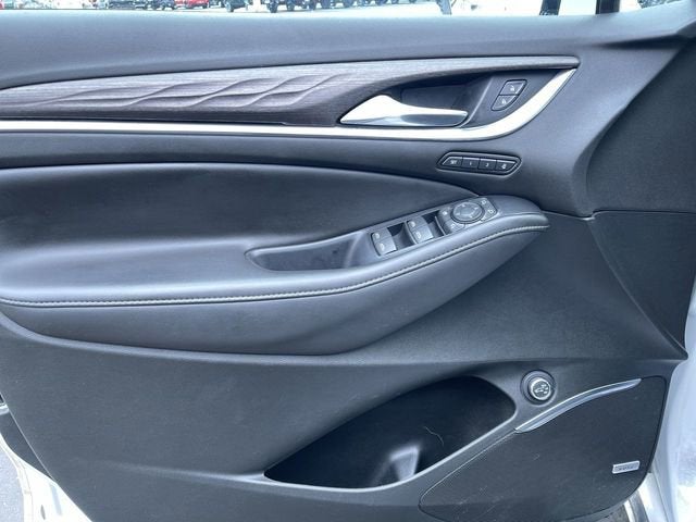 2022 Buick Enclave Avenir