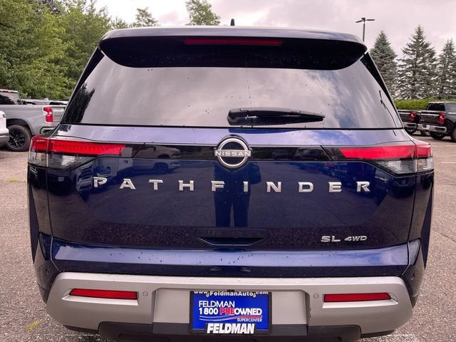 2023 Nissan Pathfinder SL 4WD