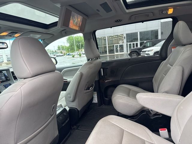 2017 Toyota Sienna Limited Premium 7 Passenger