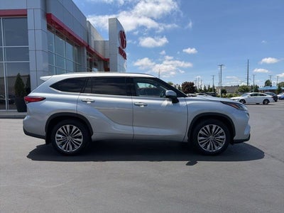 2021 Toyota Highlander Platinum