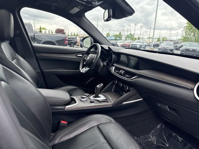 2022 Alfa Romeo Stelvio Ti