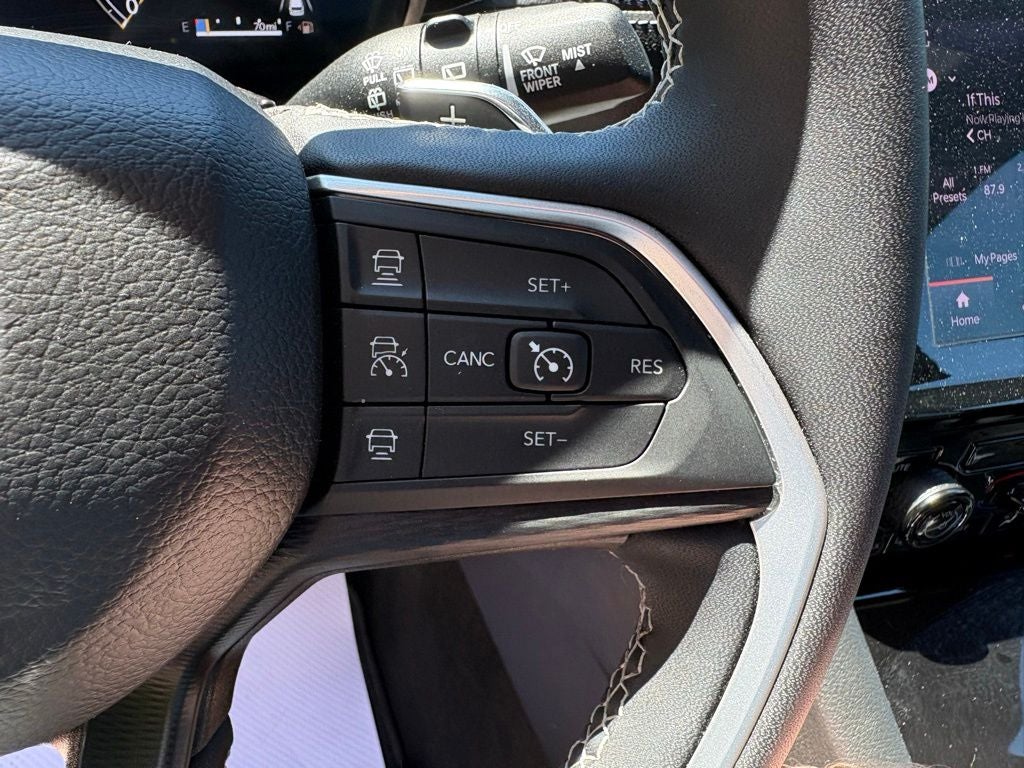 2025 Jeep Grand Cherokee Laredo X