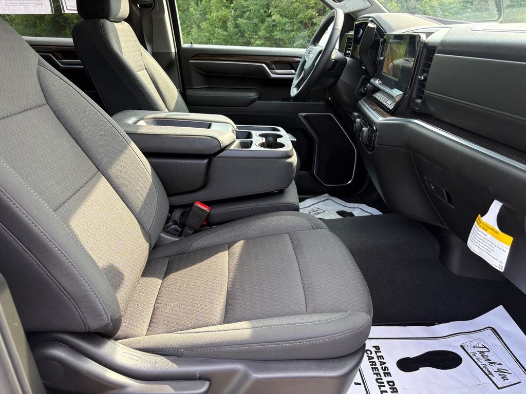 2026 Chevrolet Silverado 1500 LT LT1