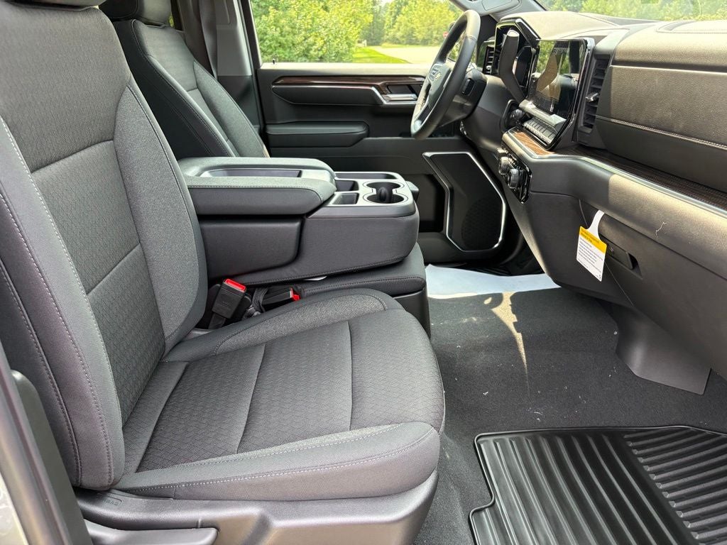 2026 Chevrolet Silverado 1500 LT LT1