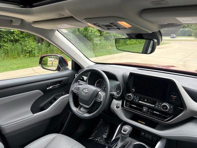 2024 Toyota Highlander XLE