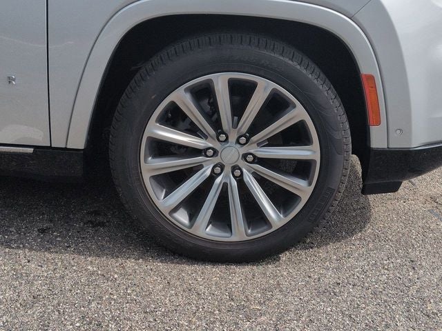 2023 Jeep Grand Wagoneer Base