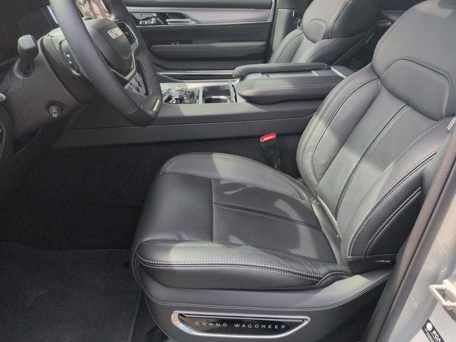 2023 Jeep Grand Wagoneer Base