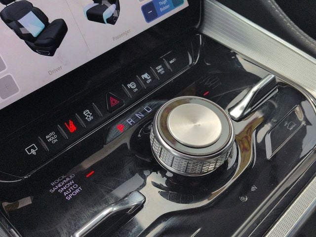 2023 Jeep Grand Wagoneer Base