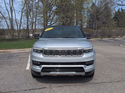 2023 Jeep Grand Wagoneer Base