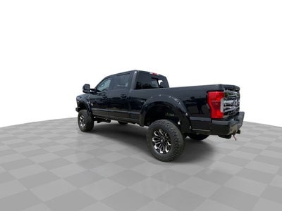 2019 Ford F-250SD Lariat BLACK WIDOW PKG