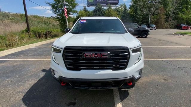 2024 GMC Acadia AT4