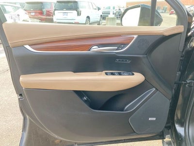 2019 Cadillac XT5 Platinum