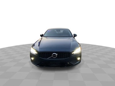2024 Volvo S60 B5 Core Dark Theme