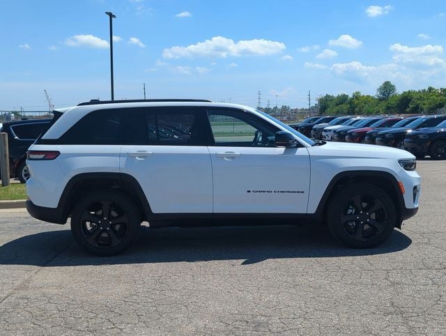 2023 Jeep Grand Cherokee Altitude 4x4