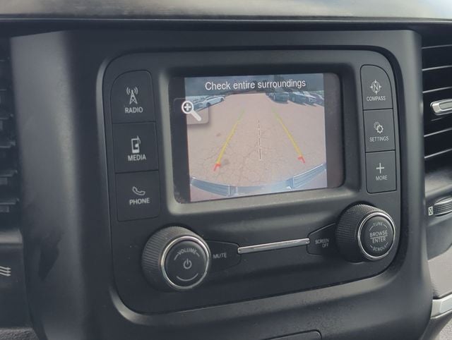 2020 RAM 1500 Big Horn Crew Cab 4x4 5'7' Box