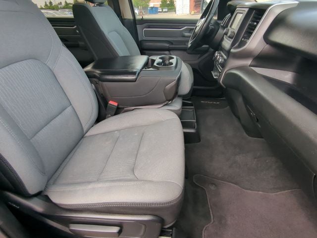2020 RAM 1500 Big Horn Crew Cab 4x4 5'7' Box