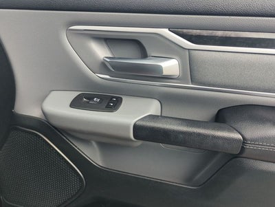 2020 RAM 1500 Big Horn Crew Cab 4x4 5'7' Box