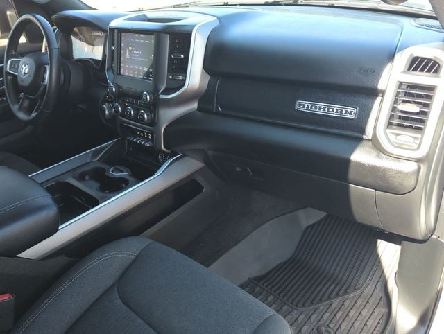 2020 RAM 1500 Big Horn Crew Cab 4x4 5'7' Box