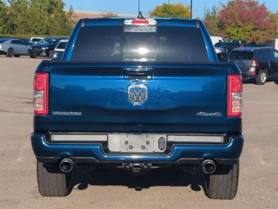 2022 RAM 1500 Big Horn Crew Cab 4x4 5'7' Box