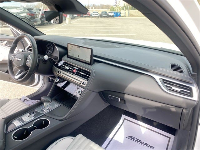 2024 Genesis G70 2.5T