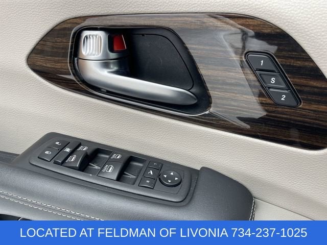 2023 Chrysler Pacifica Hybrid Limited