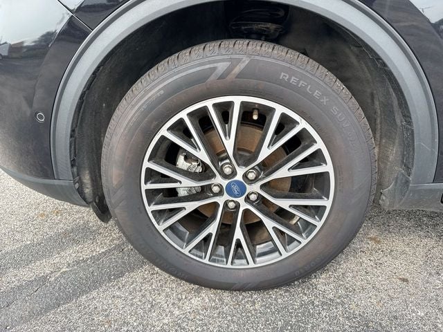 2022 Ford Escape Plug-In Hybrid Titanium