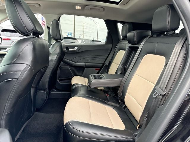 2022 Ford Escape Plug-In Hybrid Titanium