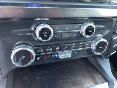 2023 Ford F-350SD Lariat