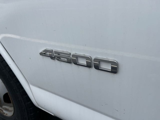 2014 Chevrolet Express 4500 Base Cutaway