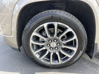 2022 GMC Acadia Denali