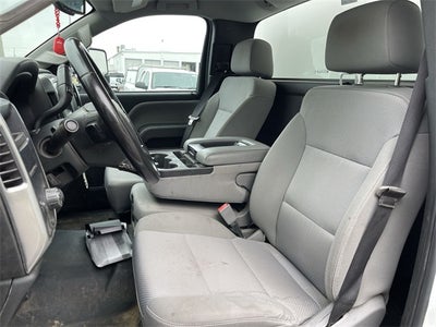 2019 Chevrolet Silverado 5500HD BOX TRUCK