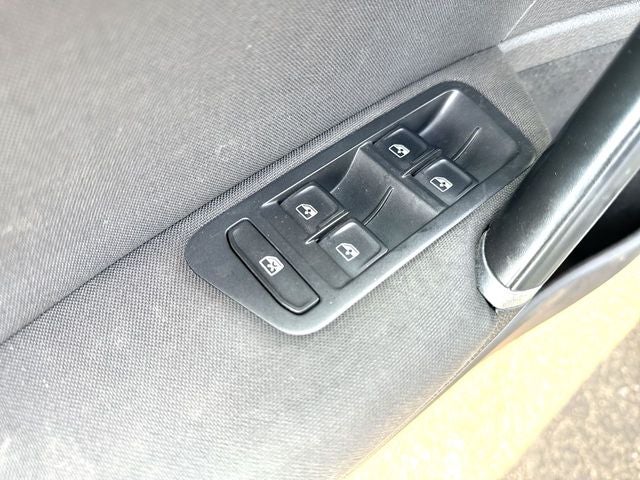 2019 Volkswagen Golf Base