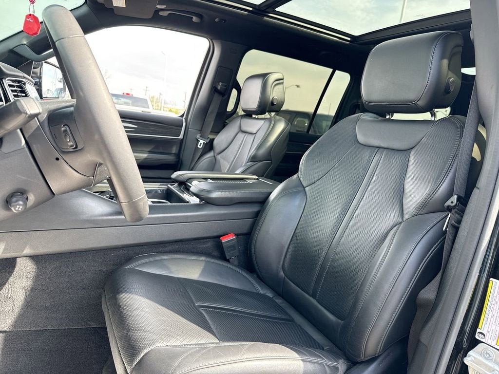2022 Jeep Wagoneer Series III 4x4