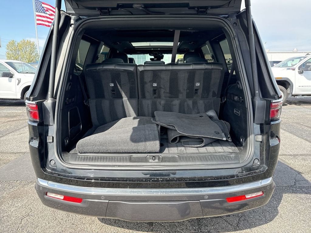 2022 Jeep Wagoneer Series III 4x4