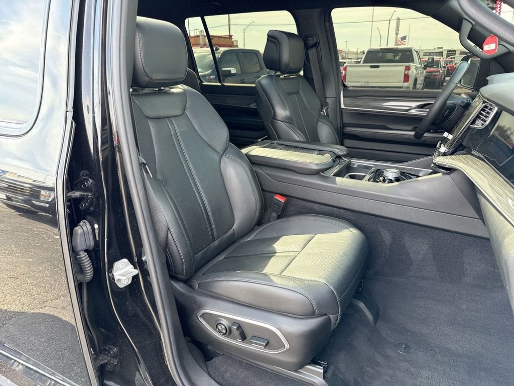 2022 Jeep Wagoneer Series III 4x4