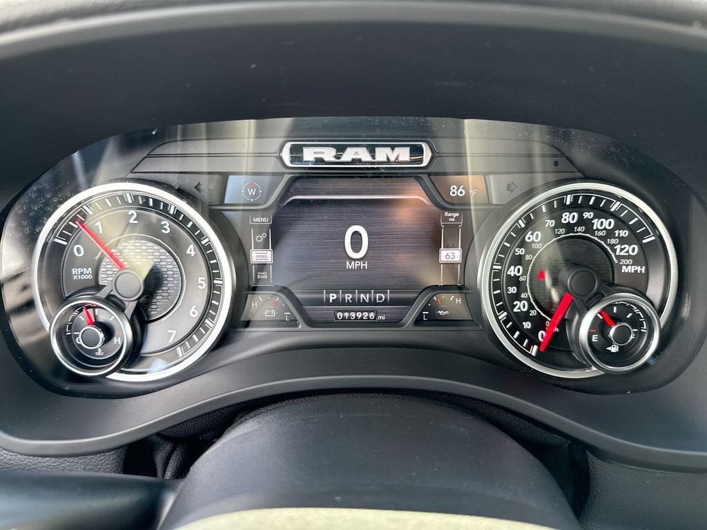 2022 RAM 1500 Big Horn Quad Cab 4x2 6'4" Box