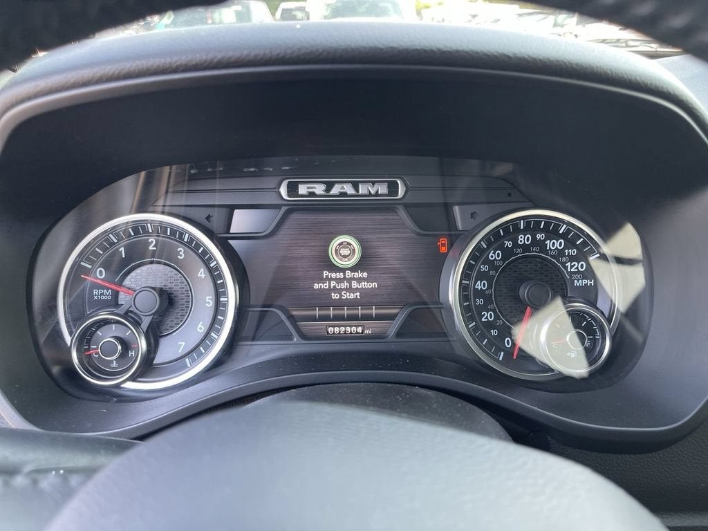 2020 RAM 1500 Big Horn Crew Cab 4x4 5'7" Box