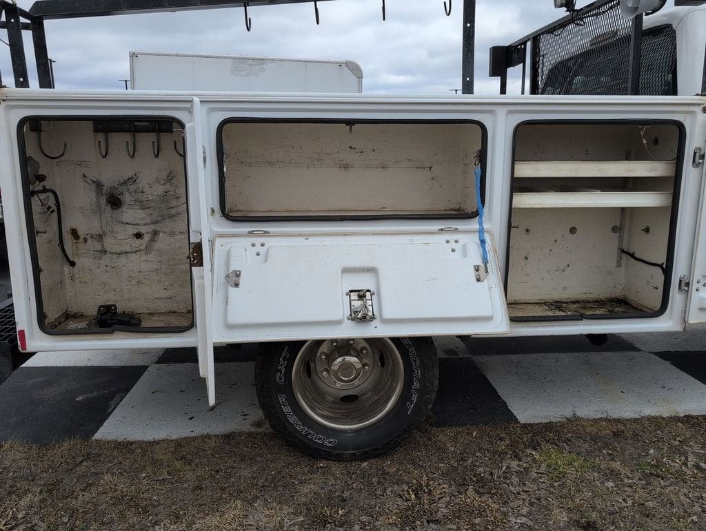 2013 Ford Super Duty F-350 DRW XL