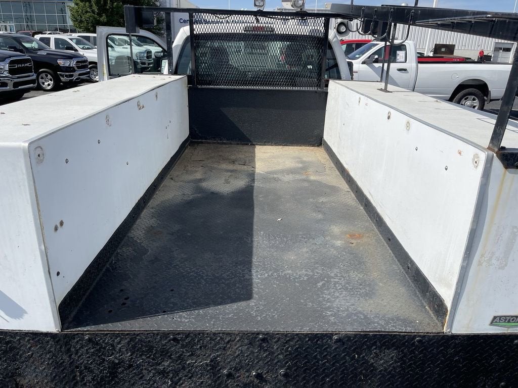 2013 Ford Super Duty F-350 DRW XL