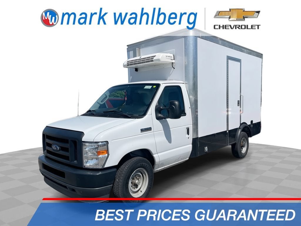 2024 Ford E-Series Cutaway E-350 SRW 138" WB
