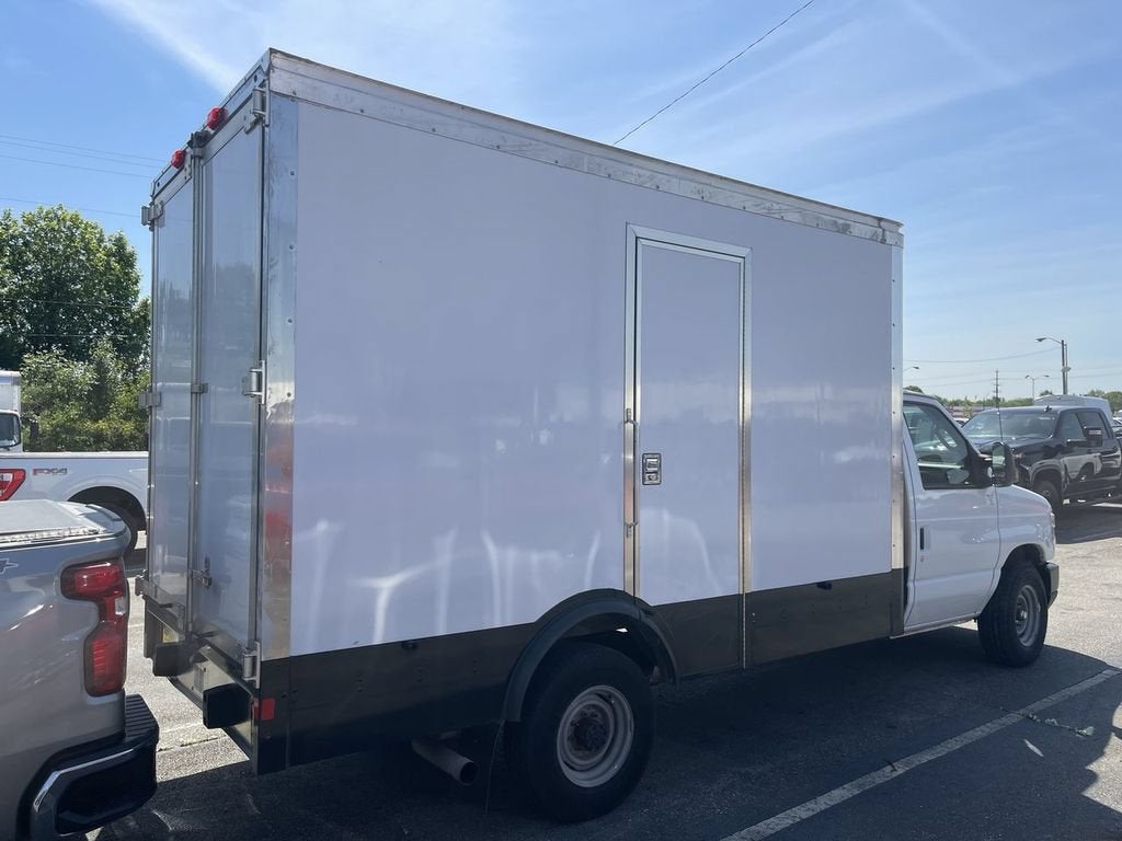 2024 Ford E-Series Cutaway E-350 SRW 138" WB