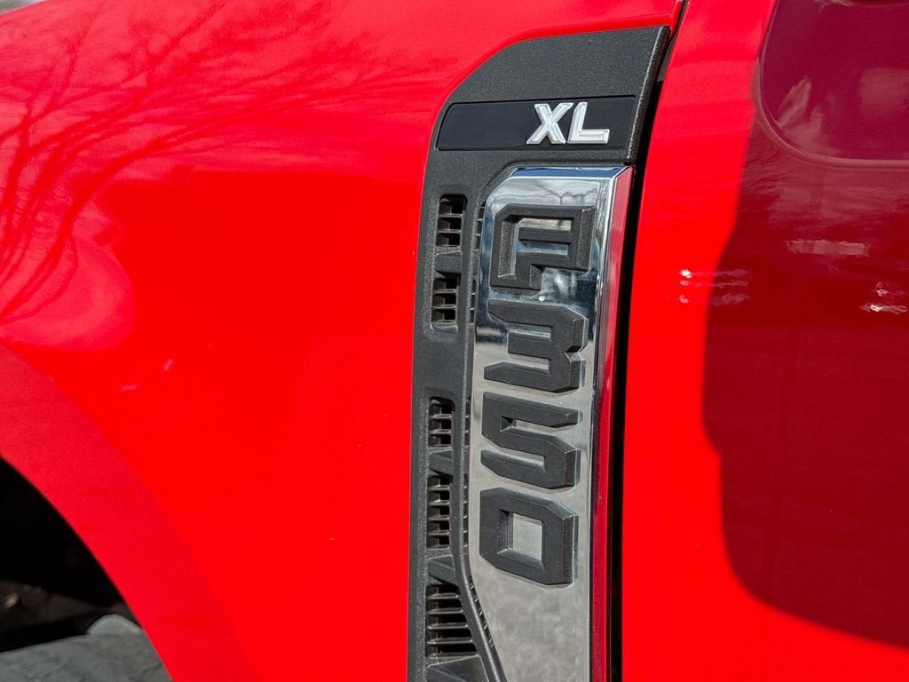 2023 Ford Super Duty F-350 DRW XL