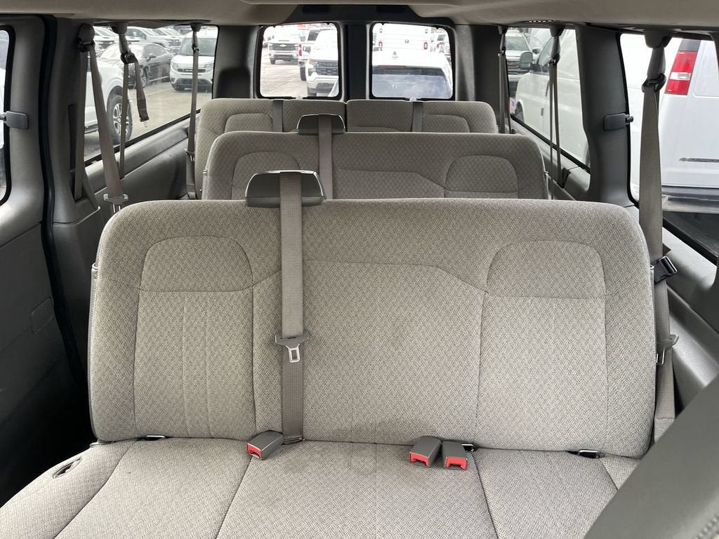 2023 Chevrolet Express Passenger 3500 LS