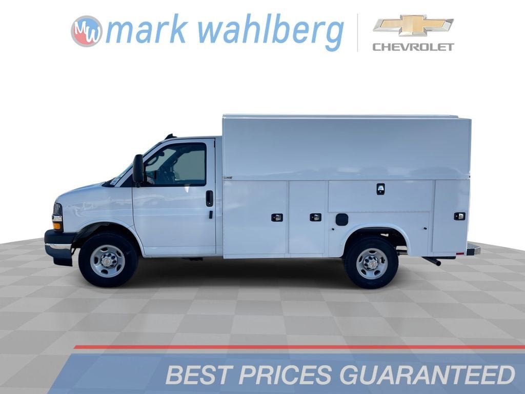 2025 Chevrolet Express Cutaway
