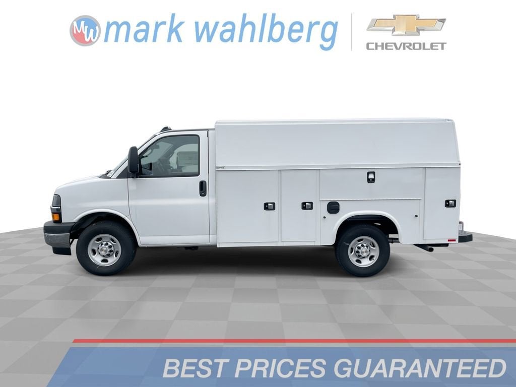 2025 Chevrolet Express Cutaway 3500 1WT